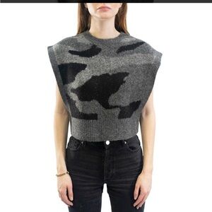 Gray and Black Camouflage Crew Neck Sweater Vest
